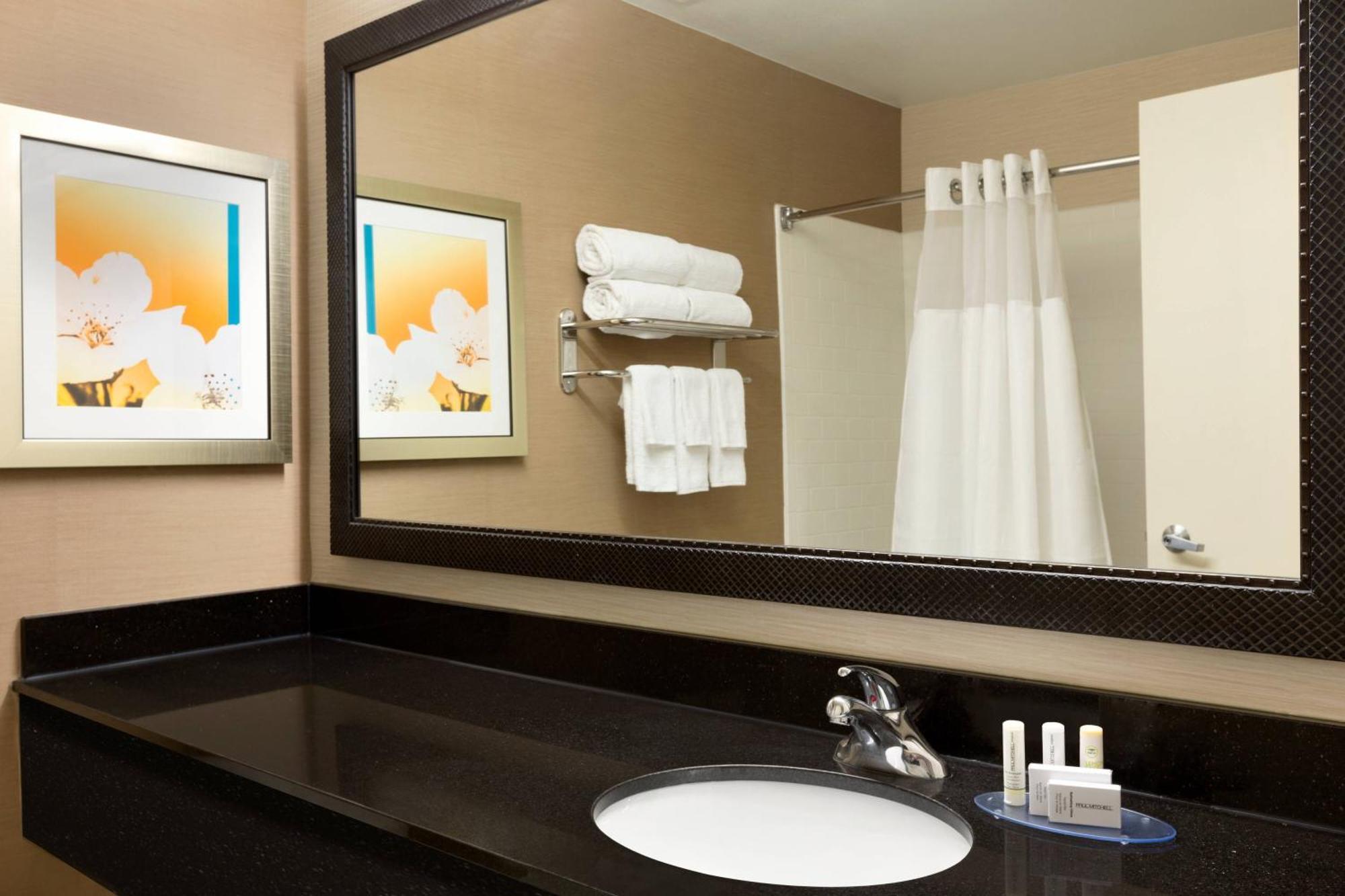 Fairfield Inn & Suites Dallas Мескит Экстерьер фото