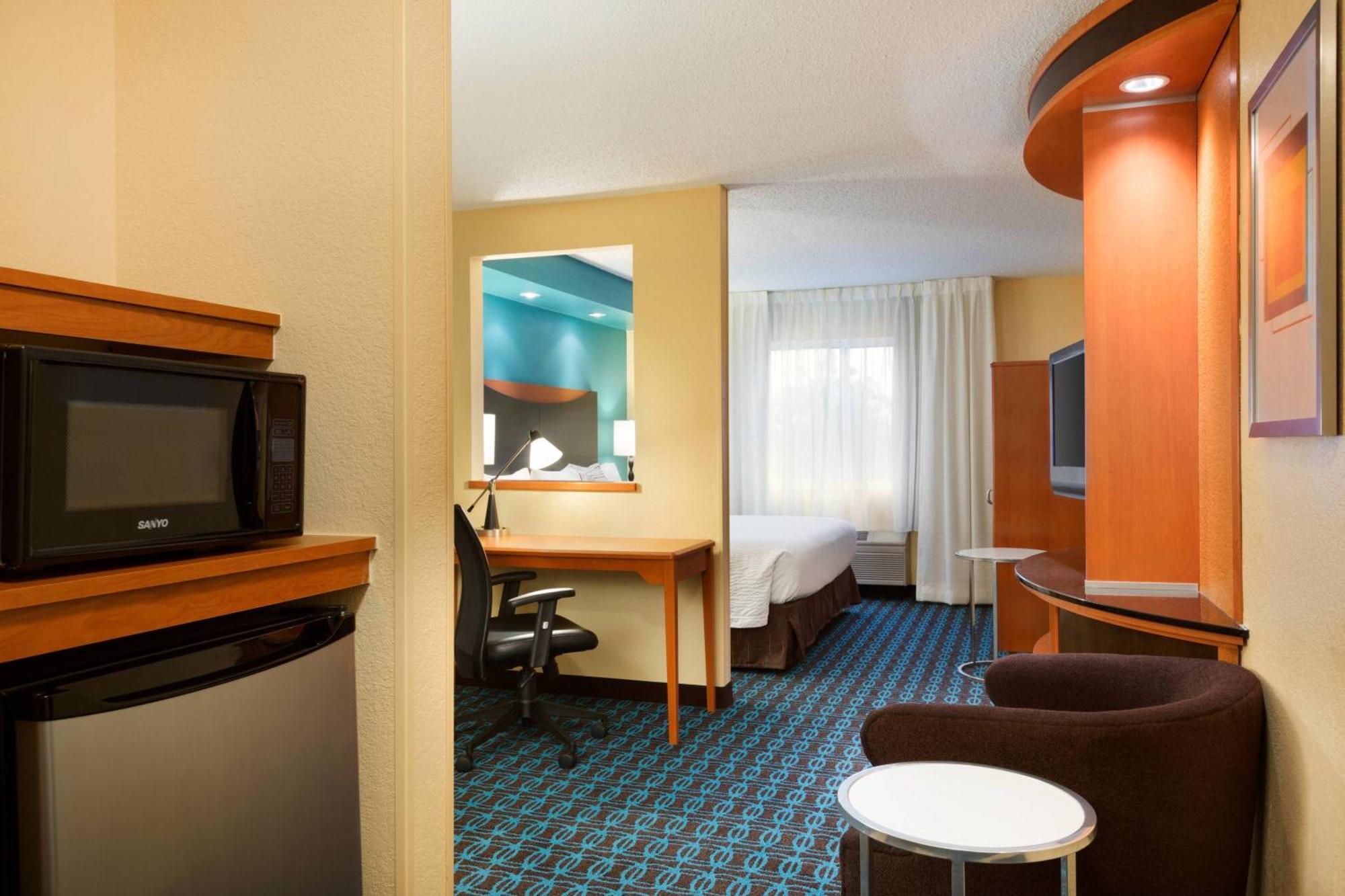 Fairfield Inn & Suites Dallas Мескит Экстерьер фото