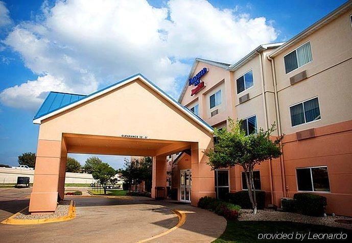 Fairfield Inn & Suites Dallas Мескит Экстерьер фото