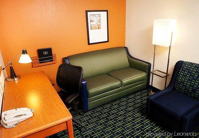 Fairfield Inn & Suites Dallas Мескит Экстерьер фото