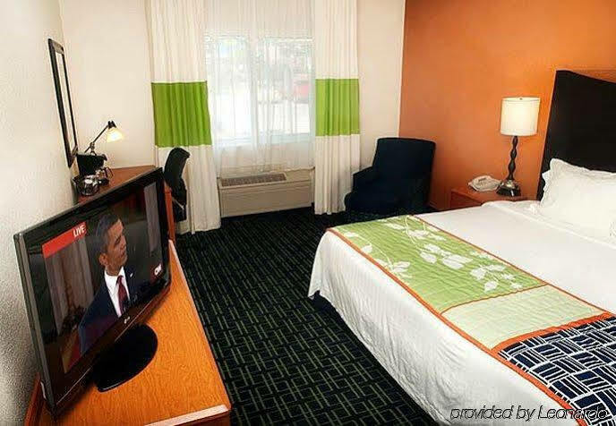 Fairfield Inn & Suites Dallas Мескит Экстерьер фото